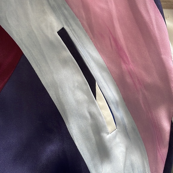 Mexx Silk like zippered jacket size Large - Picture 4 of 7